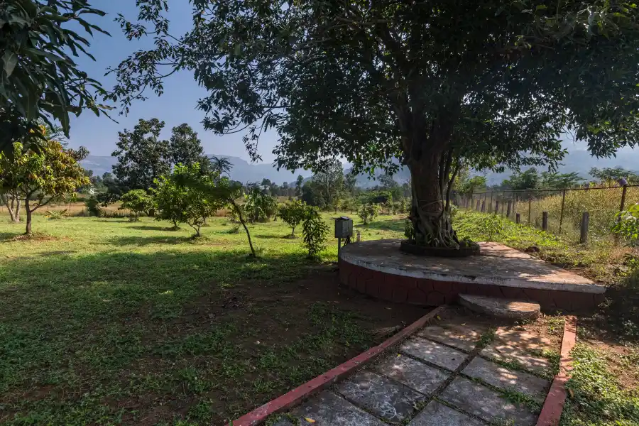 SaffronStays Olive Greens, Karjat