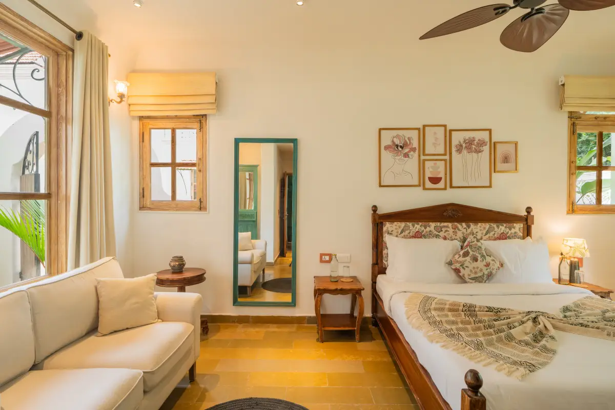 SaffronStays Ophelia, Assagao