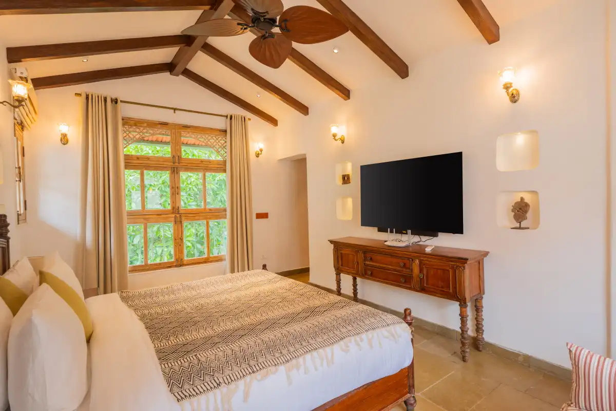 SaffronStays Ophelia, Assagao