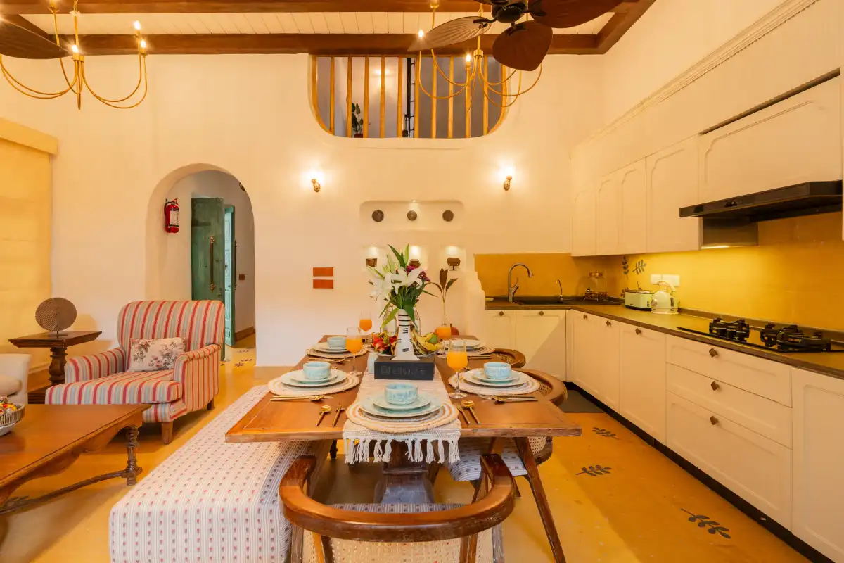 SaffronStays Ophelia, Assagao