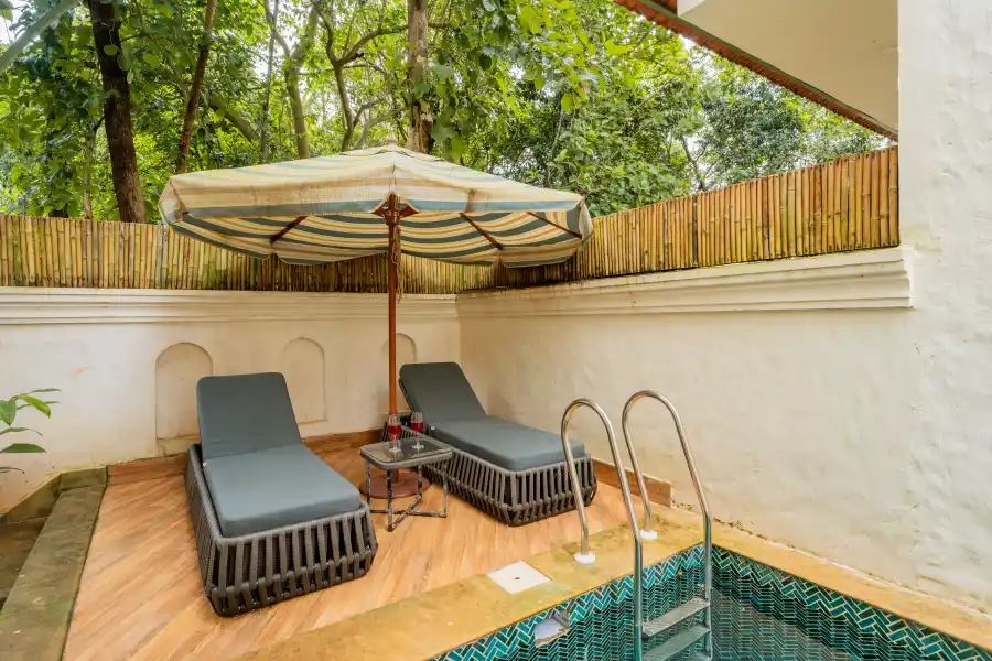 SaffronStays Ophelia, Assagao