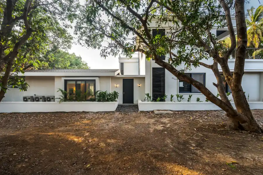 SaffronStays Oriana. Layout, Alibaug