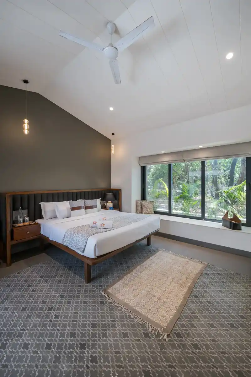 SaffronStays Oriana. Layout, Alibaug