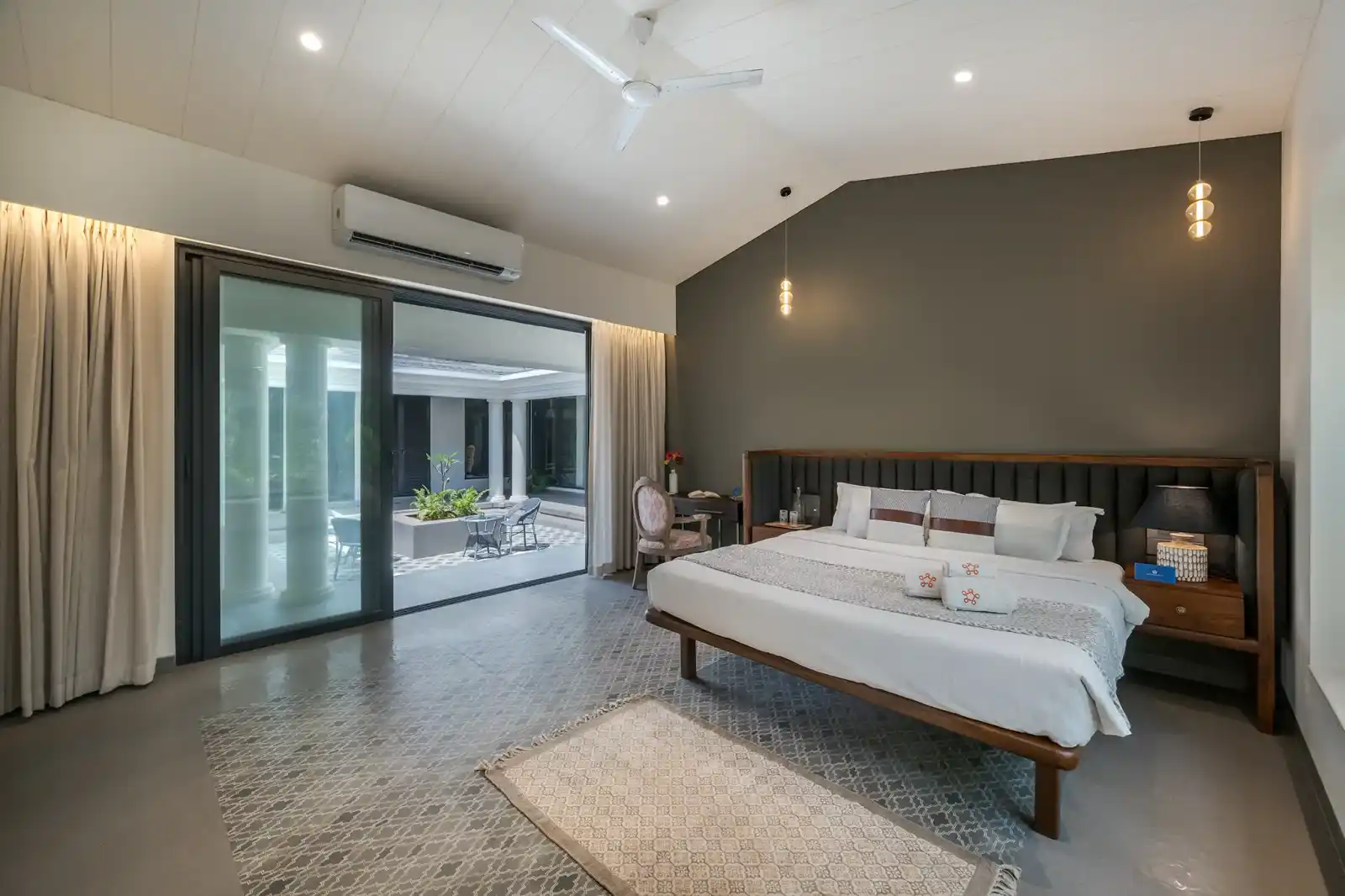 SaffronStays Oriana. Layout, Alibaug