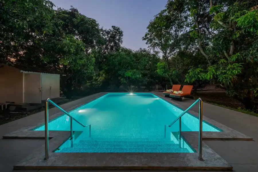 SaffronStays Oriana. Layout, Alibaug