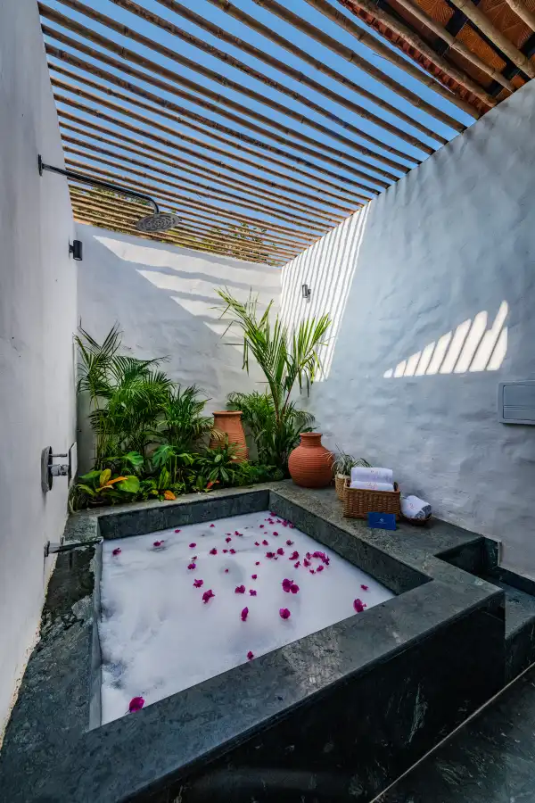 SaffronStays Original Series, Igatpuri
