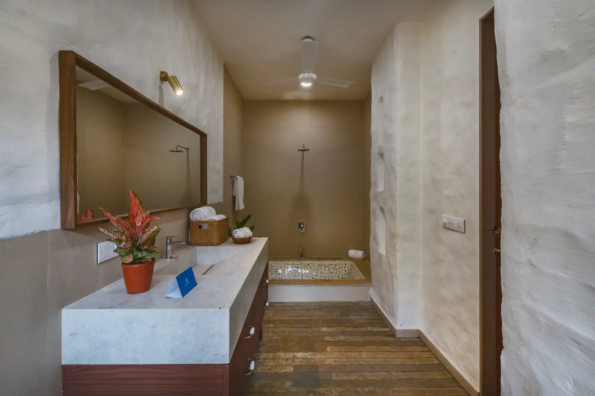 SaffronStays Original Series, Igatpuri