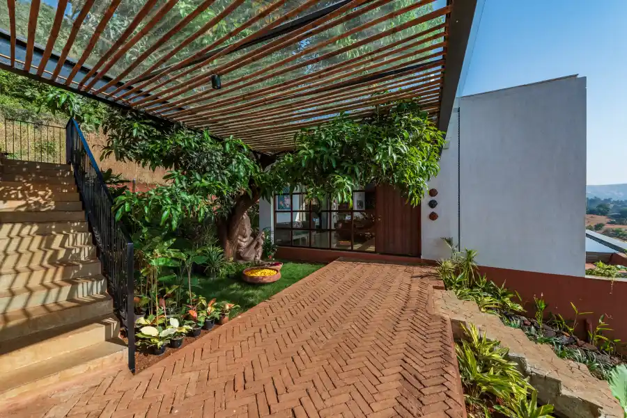 SaffronStays Original Series, Igatpuri