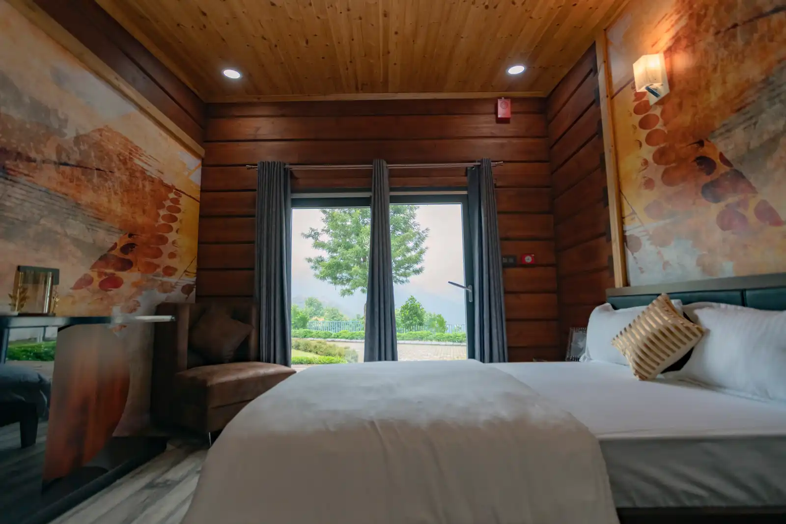 SaffronStays Paradise Pines, Dehradun