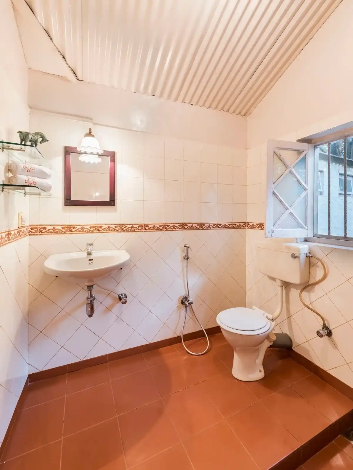SaffronStays Parsi Manor, Matheran