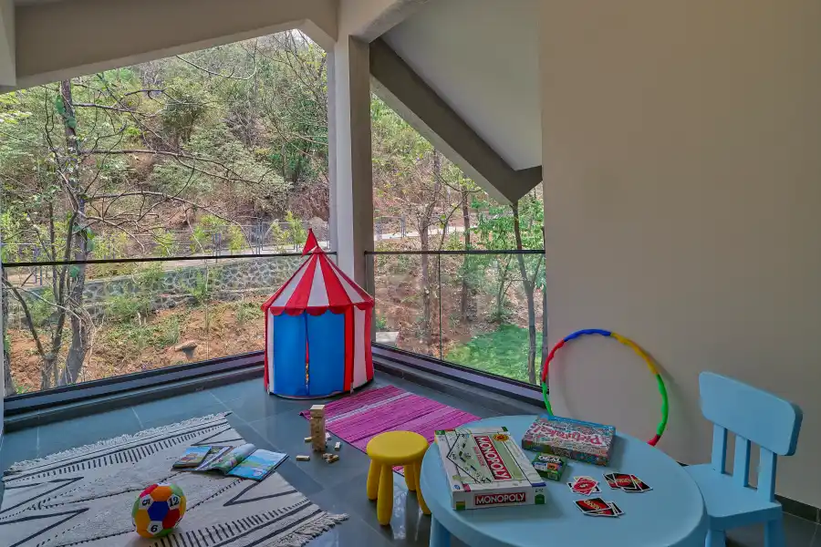 SaffronStays Pickle, Khopoli