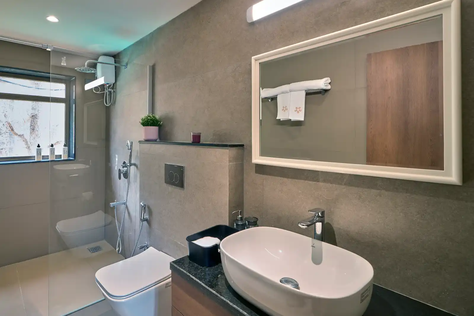SaffronStays Pickle, Khopoli