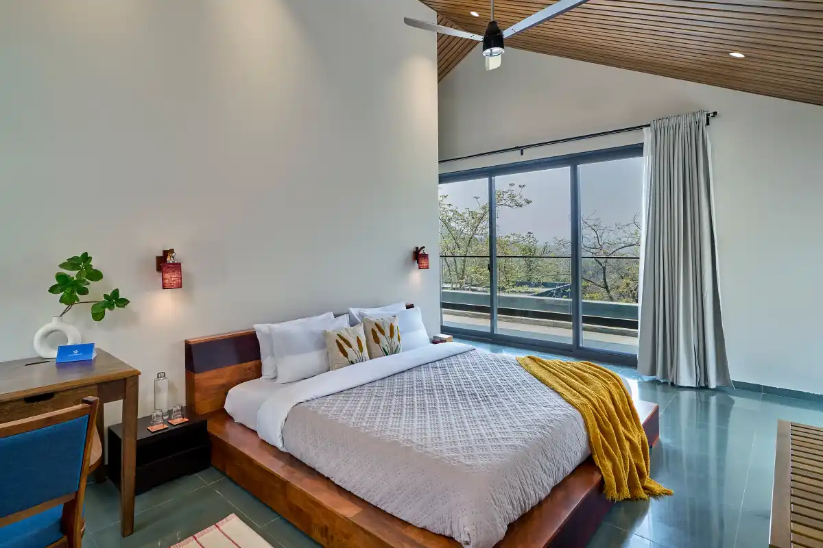SaffronStays Pickle, Khopoli