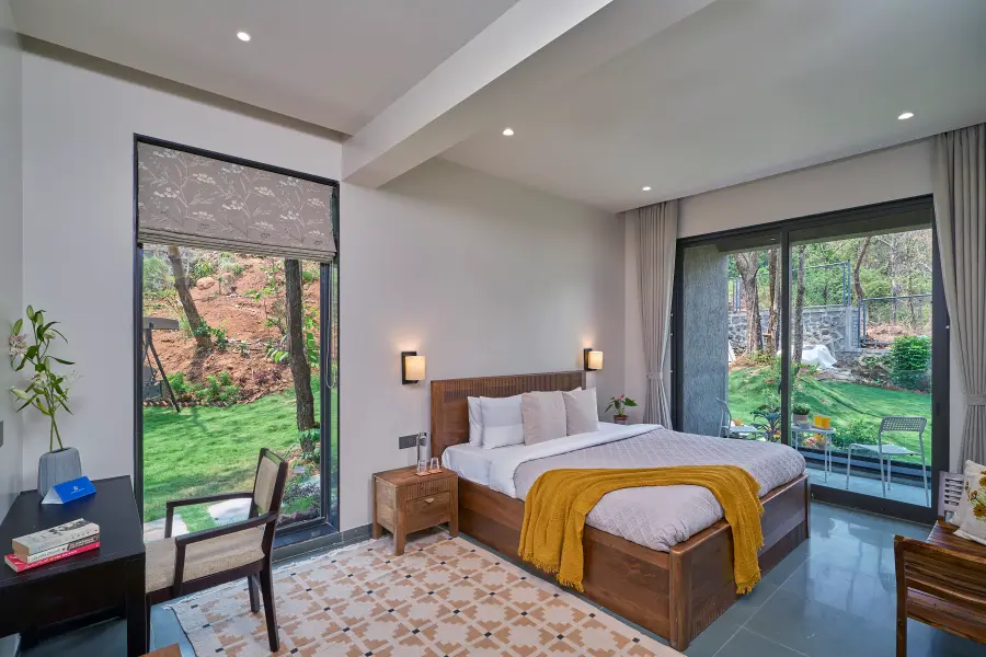 SaffronStays Pickle, Khopoli