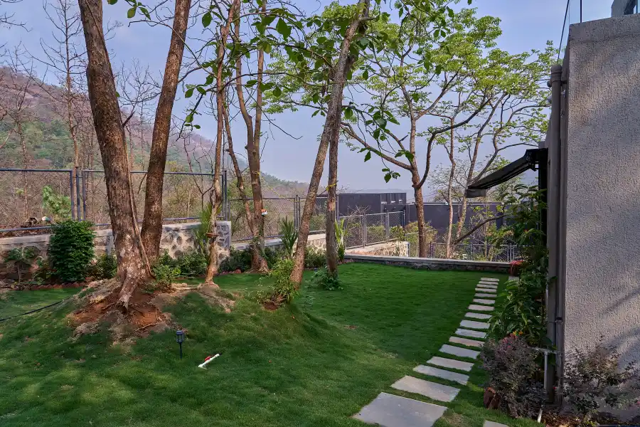 SaffronStays Pickle, Khopoli