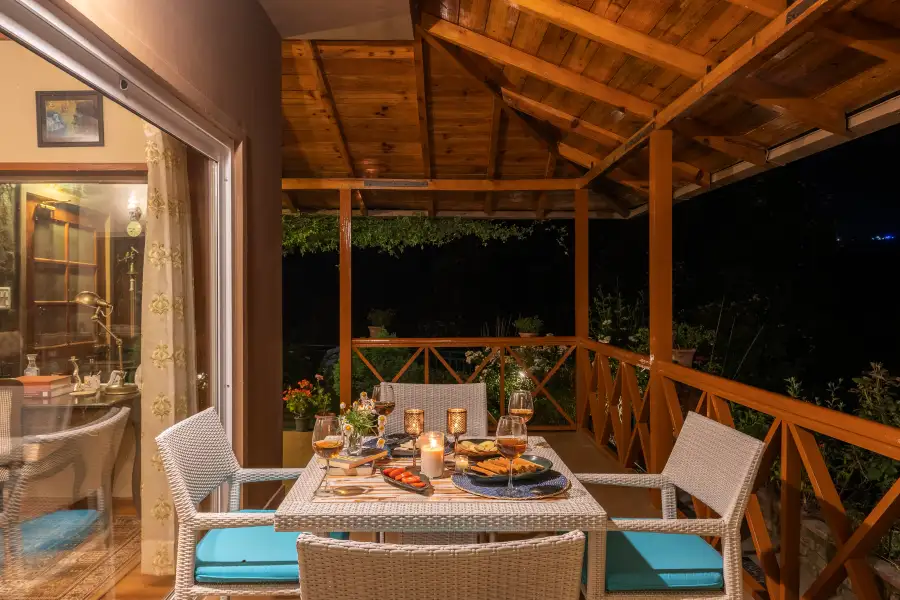 SaffronStays Plaksha, Mukteshwar