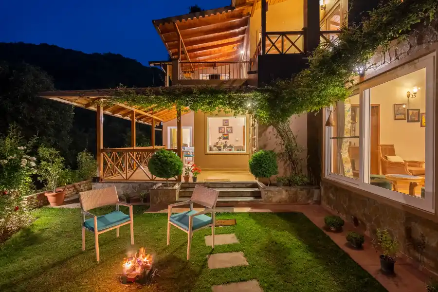 SaffronStays Plaksha, Mukteshwar