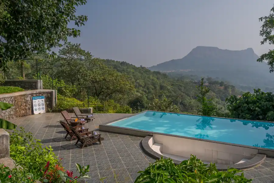 SaffronStays Raanwaara Luxe, Pawna