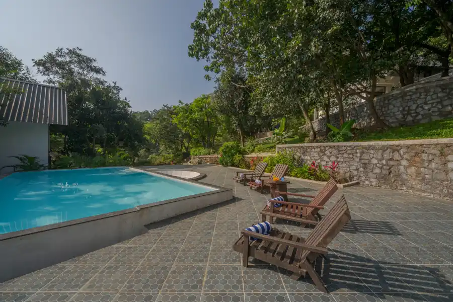 SaffronStays Raanwaara Luxe, Pawna
