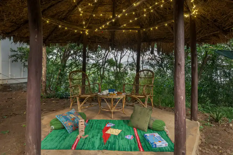 SaffronStays Raanwaara Luxe, Pawna