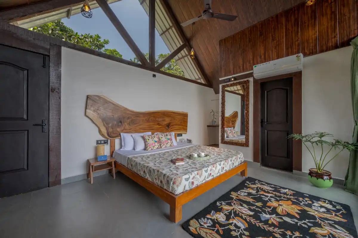 SaffronStays Raanwaara Luxe, Pawna