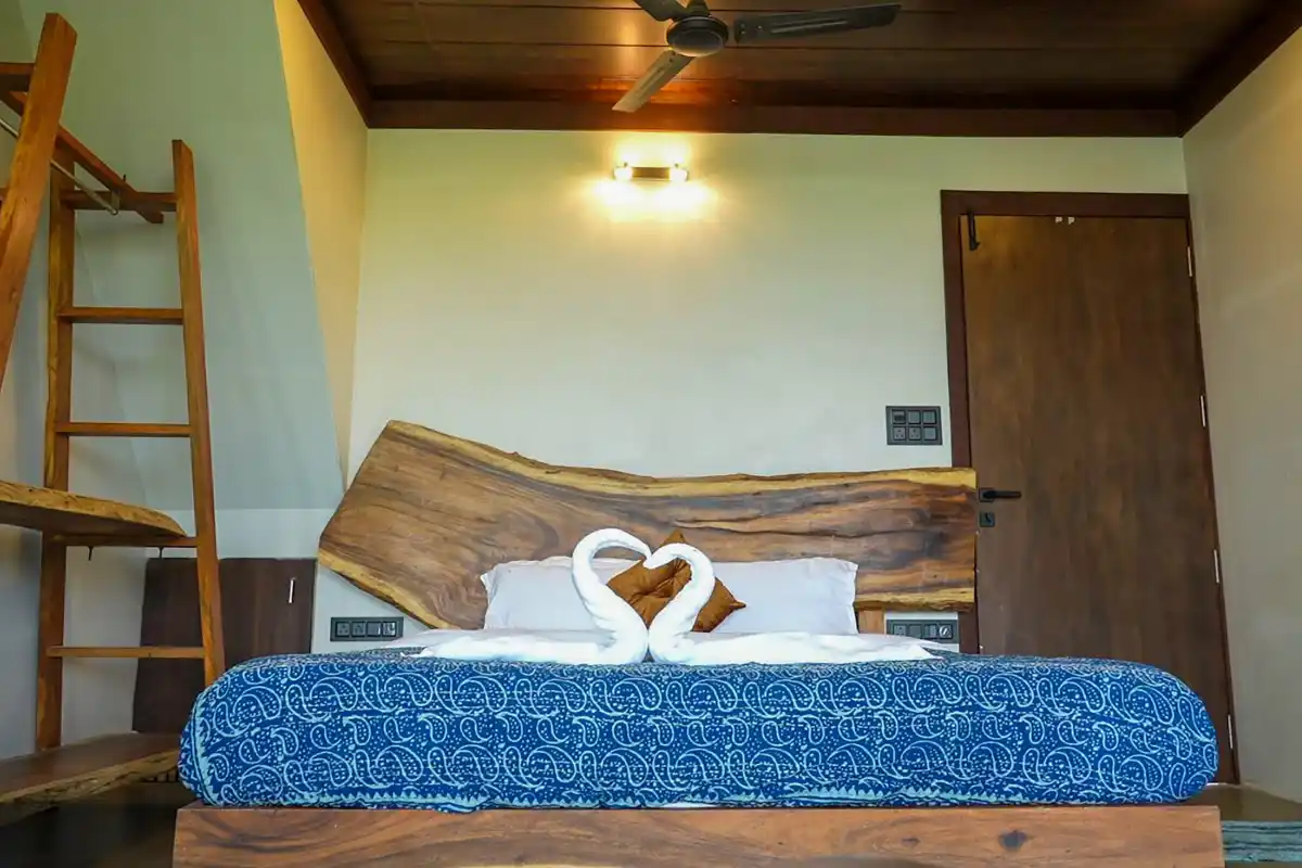 SaffronStays Raanwaara, Pawna