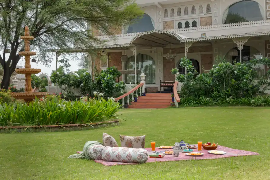SaffronStays Raj Reverie, Jaipur