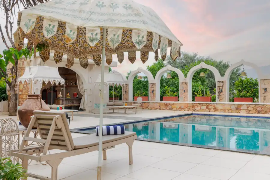 SaffronStays Raj Reverie, Jaipur