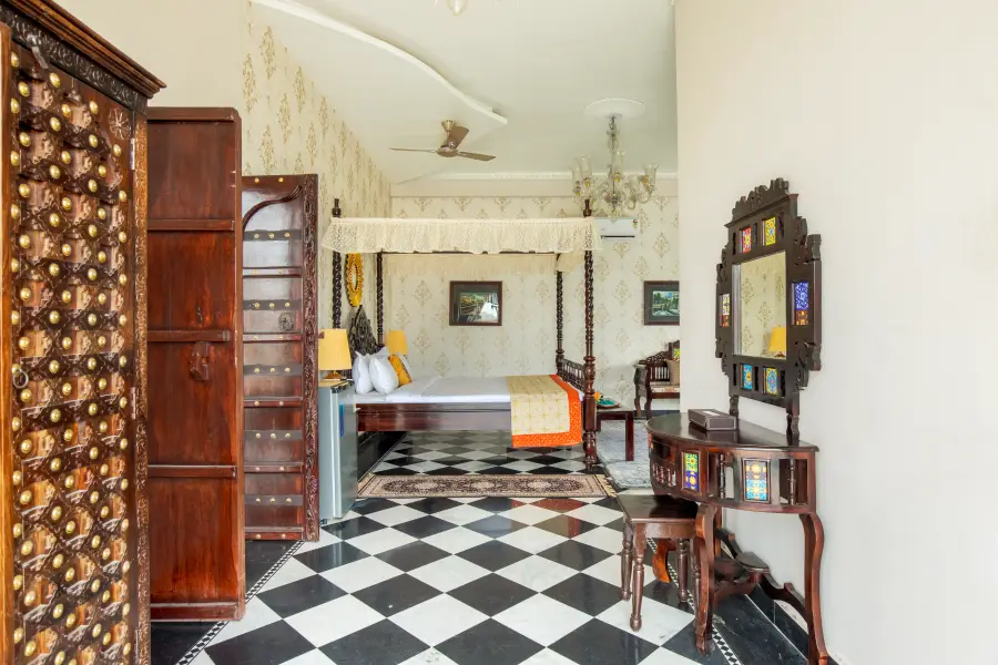 SaffronStays Raj Reverie, Jaipur