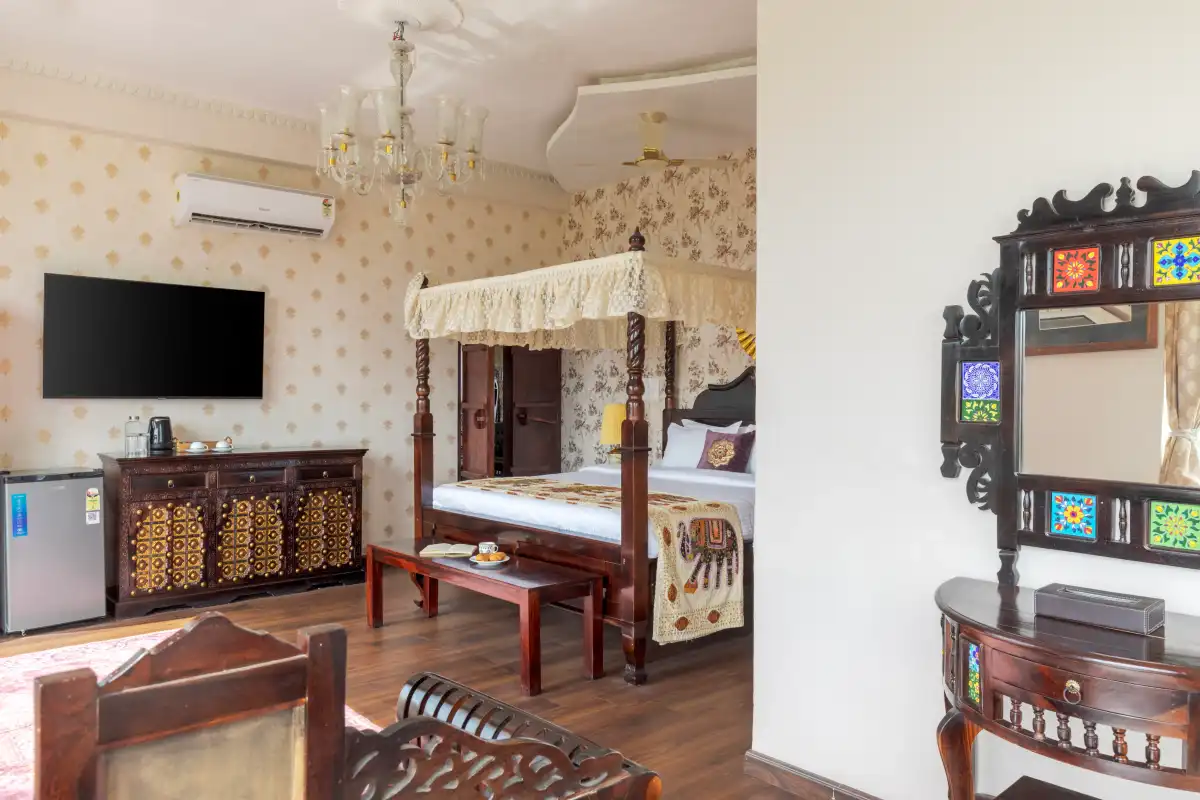 SaffronStays Raj Reverie, Jaipur