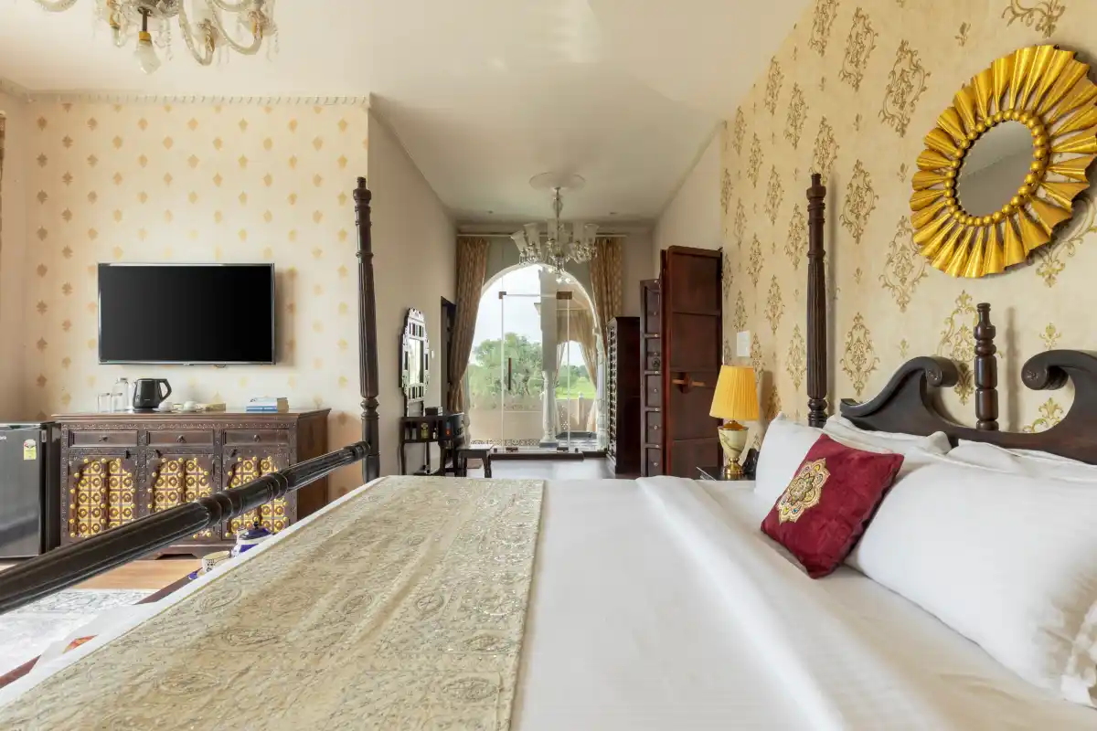 SaffronStays Raj Reverie, Jaipur