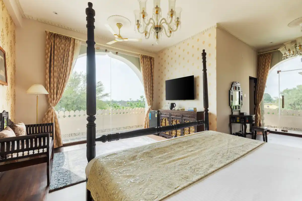 SaffronStays Raj Reverie, Jaipur