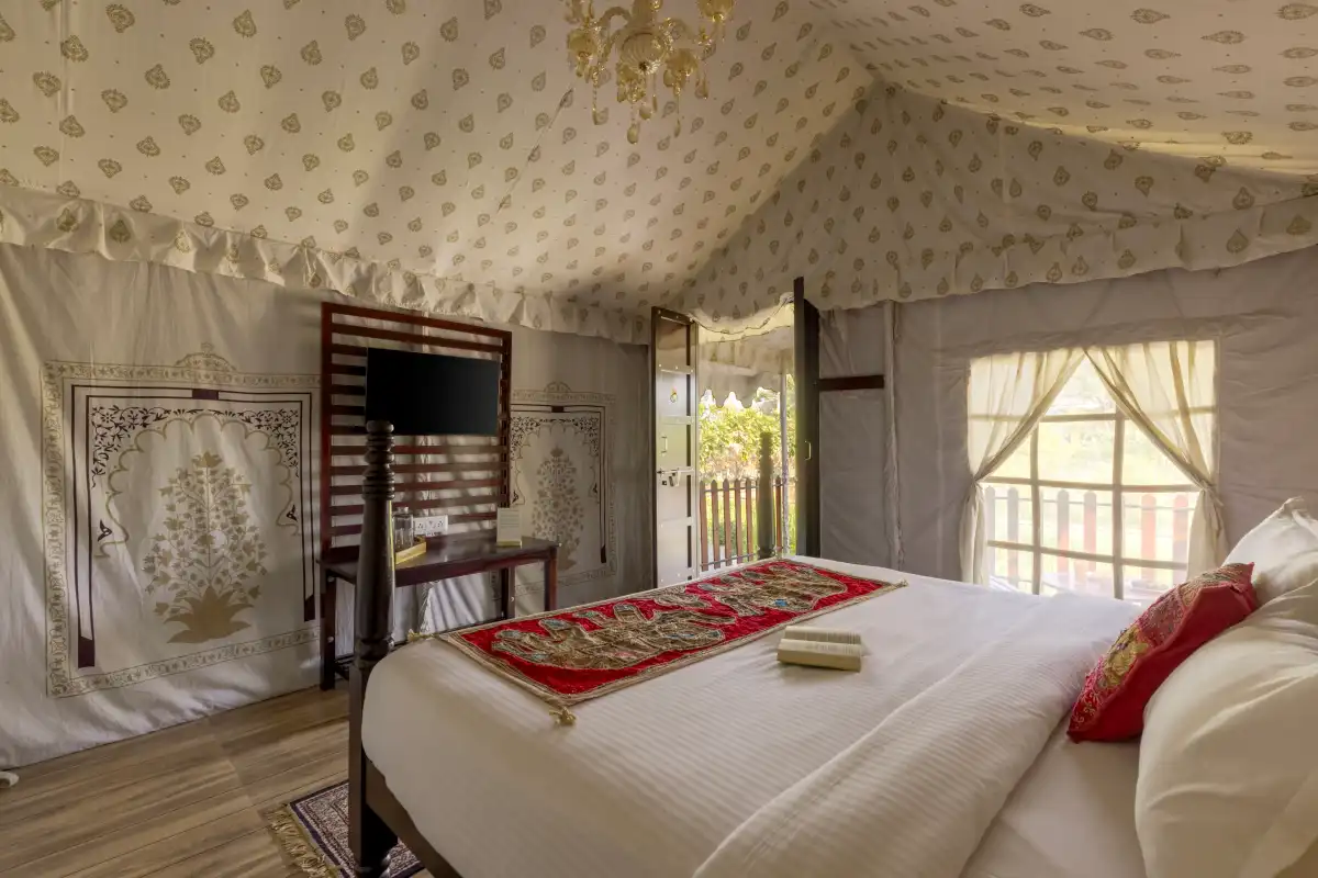 SaffronStays Raj Reverie, Jaipur