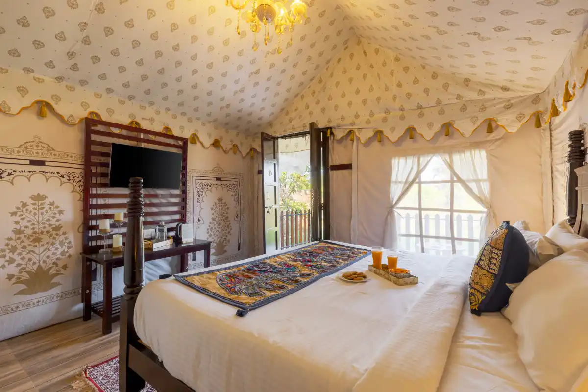SaffronStays Raj Reverie, Jaipur