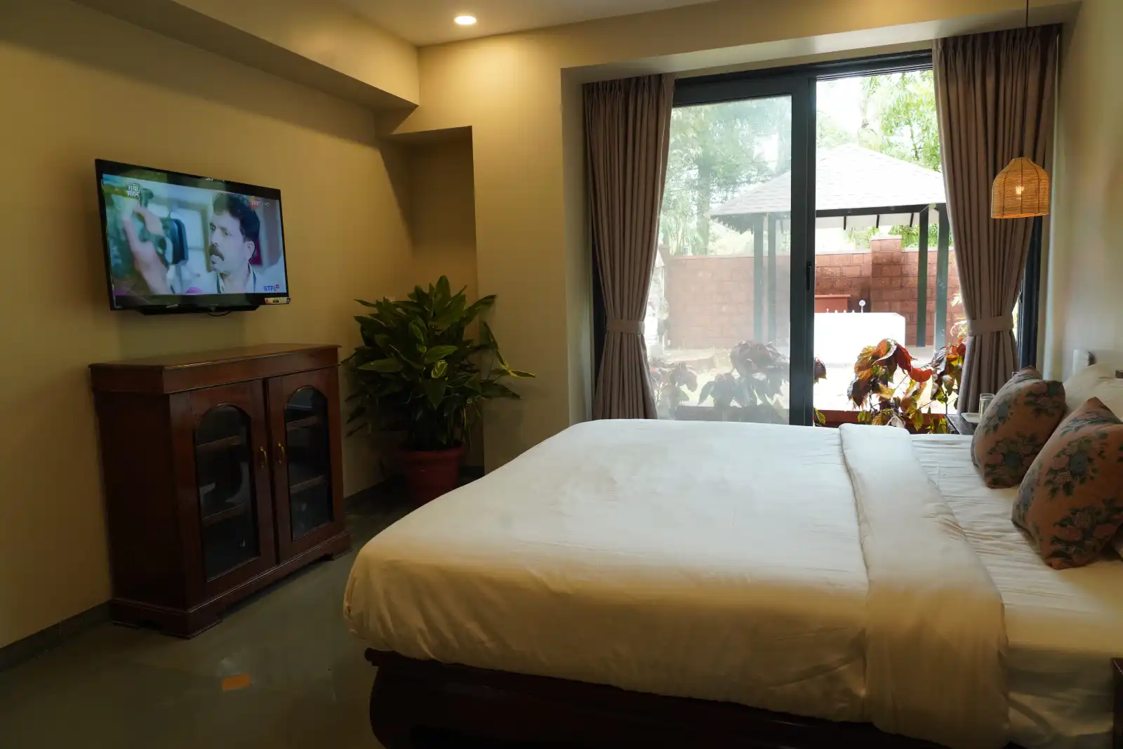 SaffronStays Red Brick, Panchgani
