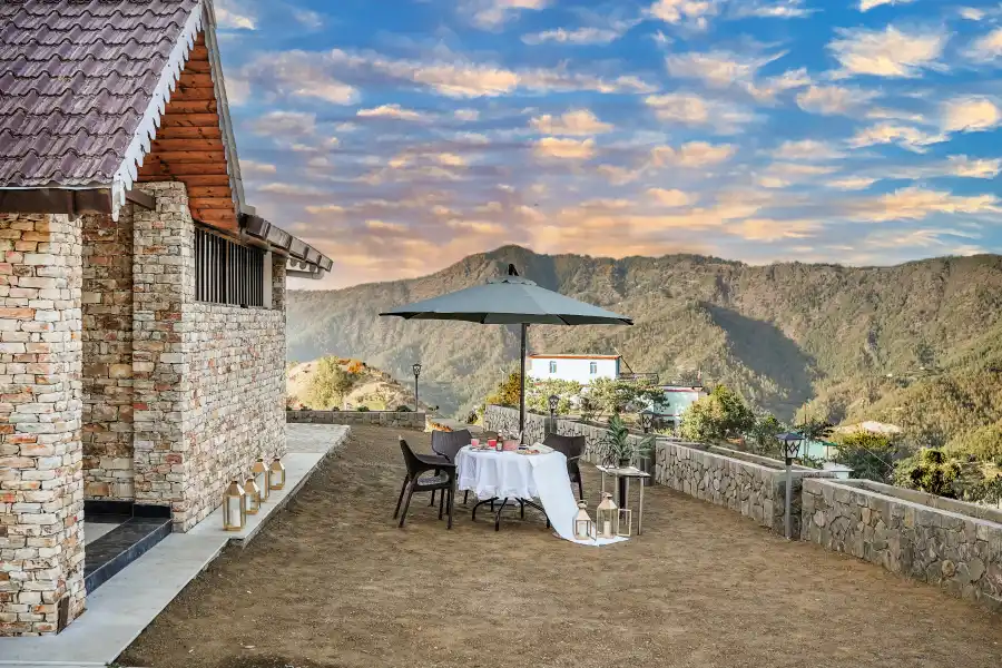 SaffronStays Ridgeview Manor, Mukteshwar