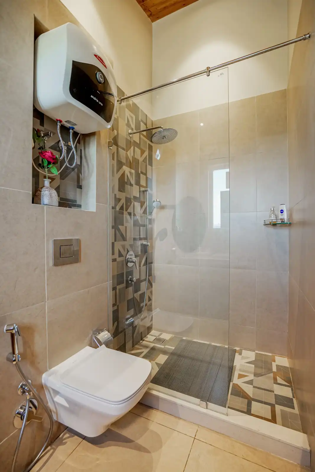 SaffronStays Ridgeview Manor, Mukteshwar