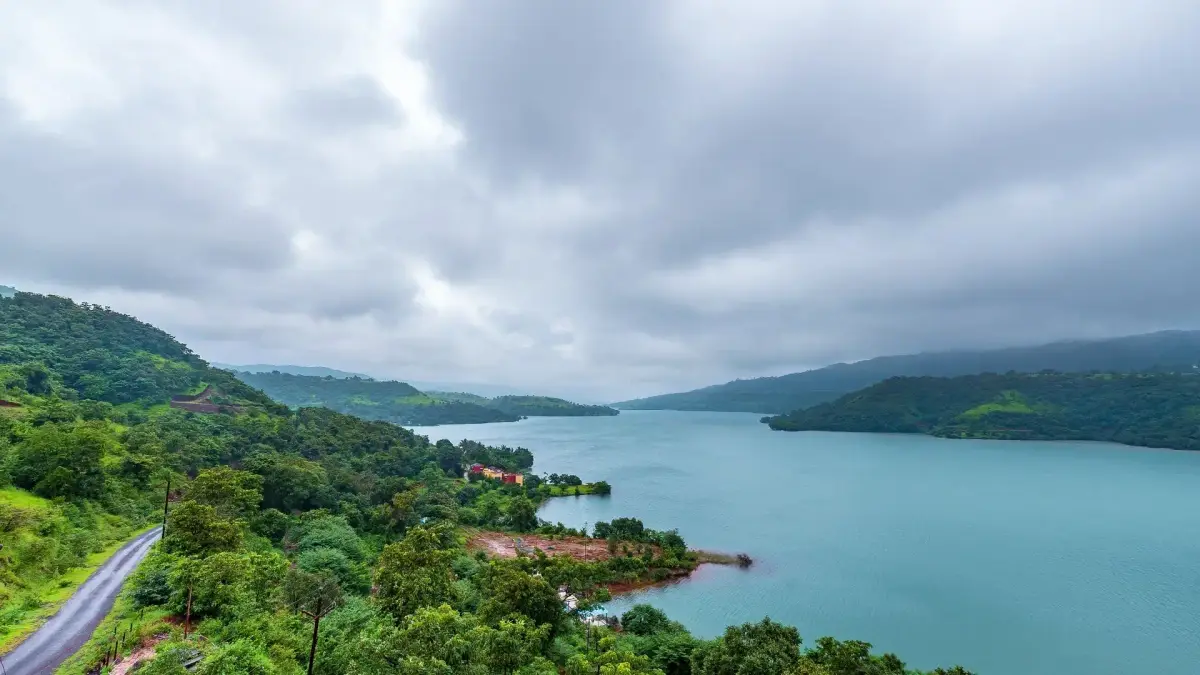 SaffronStays Riverdale, Pune