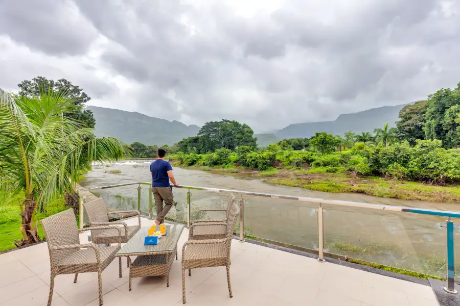 SaffronStays Riverdeck Vista, Karjat