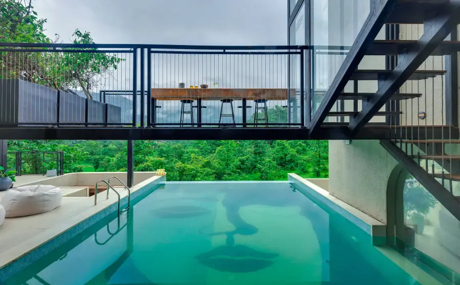 SaffronStays Roman Holiday, Karjat