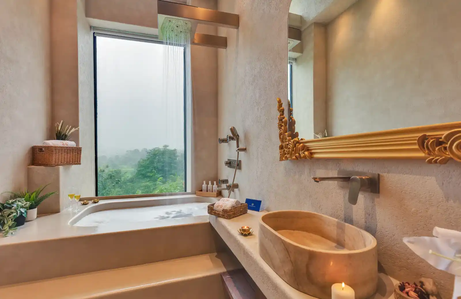 SaffronStays Roman Holiday, Karjat
