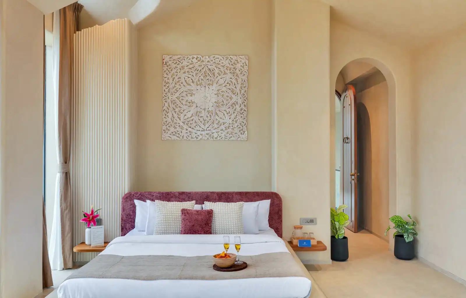 SaffronStays Roman Holiday, Karjat