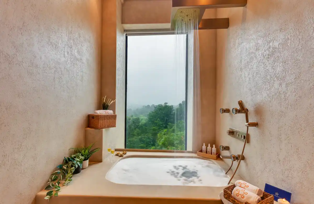 SaffronStays Roman Holiday, Karjat