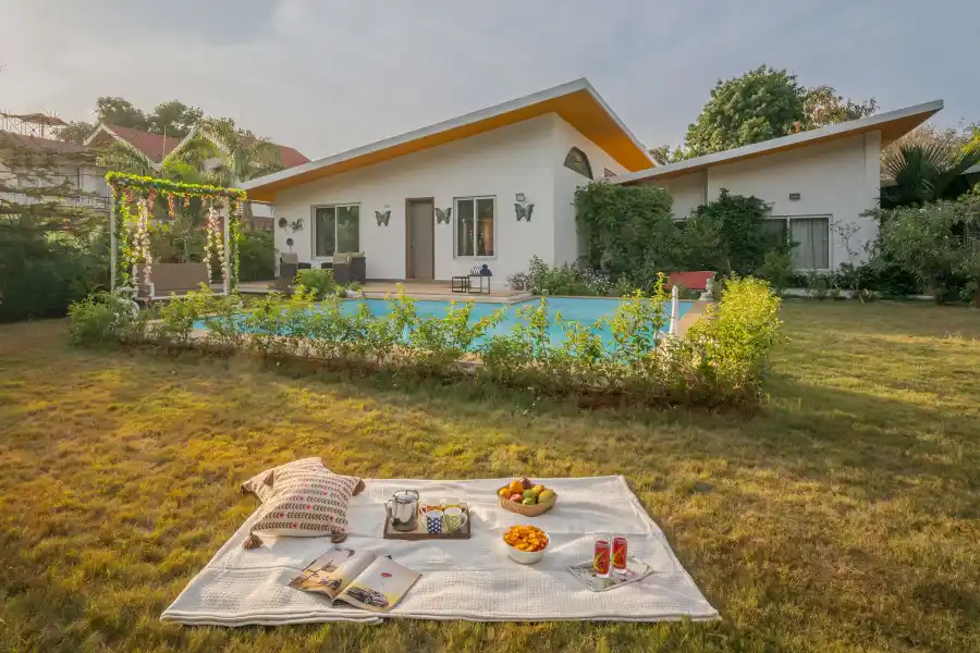 SaffronStays Roselle, Lonavala