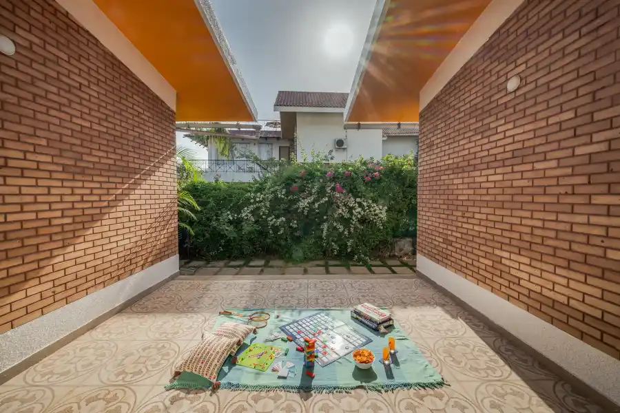 SaffronStays Roselle, Lonavala