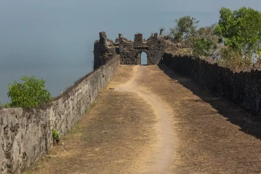 SaffronStays Salt Rim, Korlai