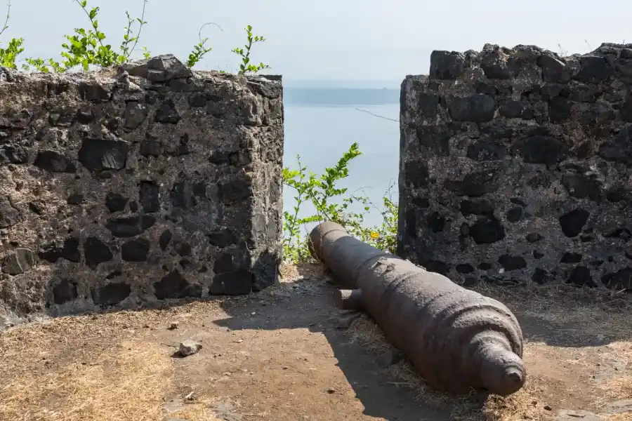 SaffronStays Salt Rim, Korlai