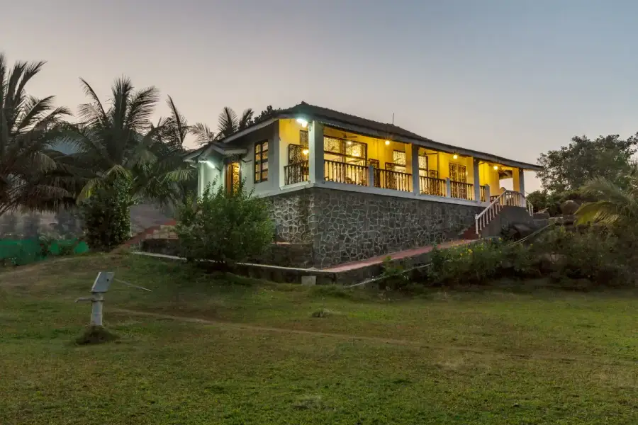 SaffronStays Salt Rim, Korlai