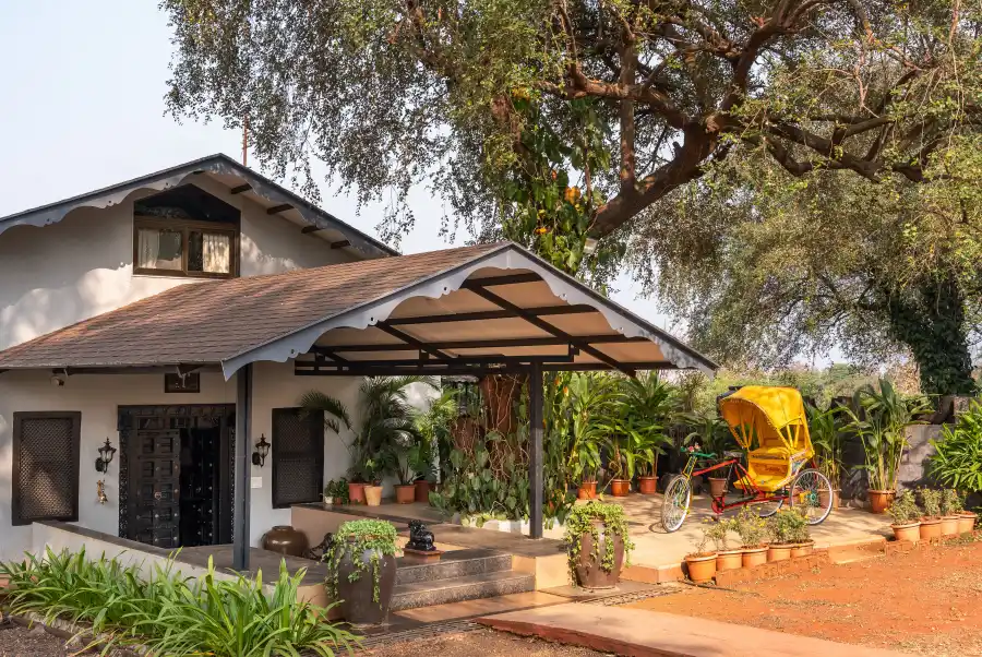 SaffronStays SanvinaFarm, Karjat