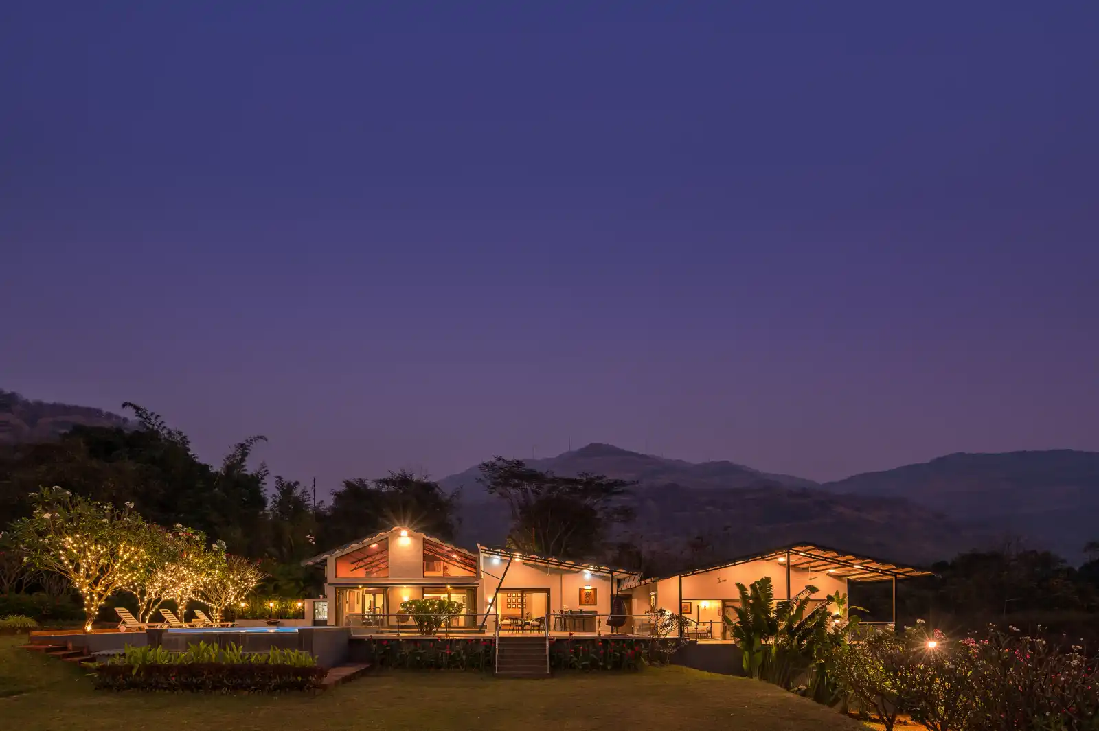 SaffronStays SanvinaFarm, Karjat